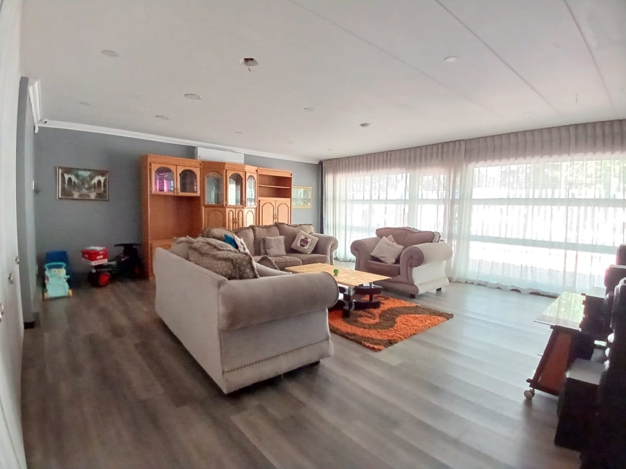 7 Bedroom Property for Sale in Sasolburg Ext 4 Free State